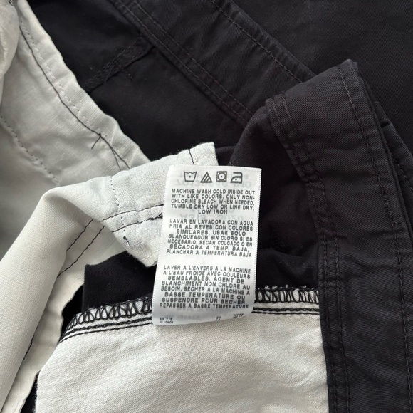 Wrangler • Premium Relaxed Fit Flex Black Cargo Pants, Men's Size 42 x 30 - Picture 12 of 16